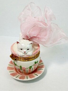Vintage Mud Pie White Cats Trinket Box 2001 Excellent Condition, Original Ribbon